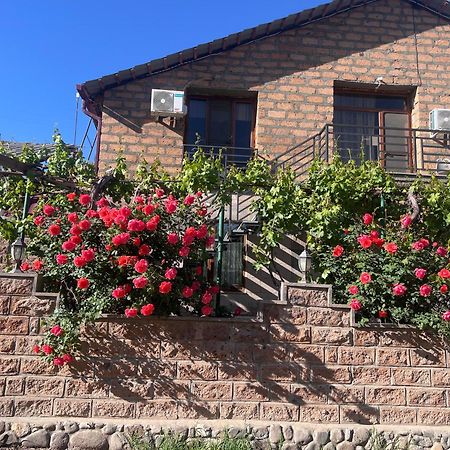 Гостевой дом Areni Wine Экстерьер фото